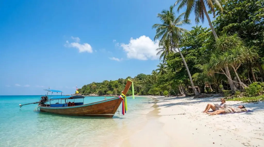 Koh Samet island crystal clear turquoise water beach Thailand day trip from Rayong villa